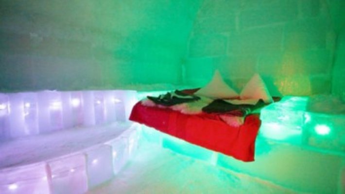 30 de englezi au rezervat singurul hotel de gheaţă din România